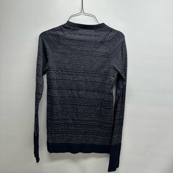 Lululemon Women's Rest Less Pullover Black / gray Size 4/6 Stretch - Picture 2 of 6